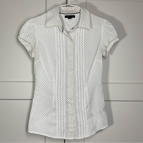 Tommy Hilfiger Polka Dot Pleated Front Cap Sleeve Blouse White Black Dots NWOT - Picture 1 of 8